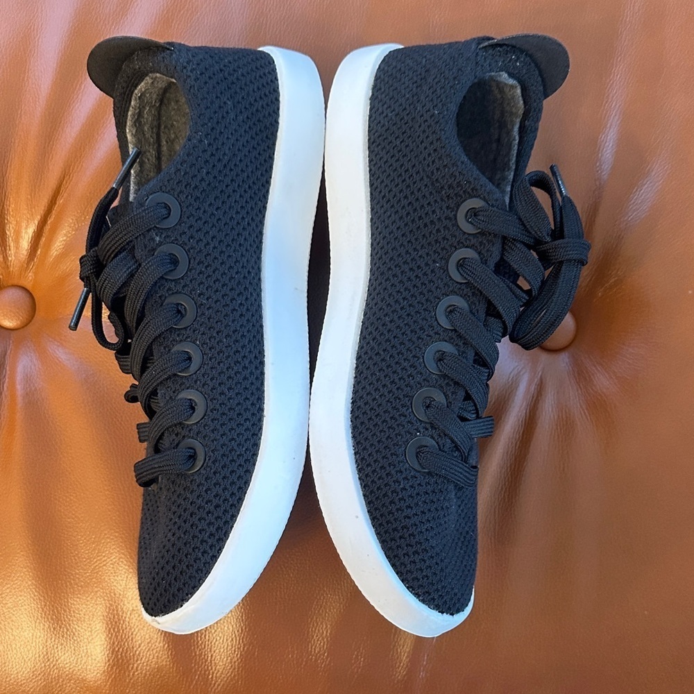 Allbirds Black Sneakers Women’s Size 9 - Picture 3 of 8